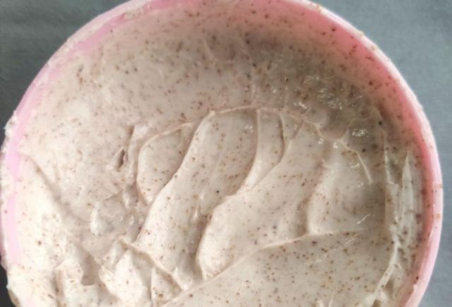 磨砂膏可以每天都用吗 磨砂膏可以去背后痘痘吗 磨砂膏可以每天都用吗 磨砂膏可以去背后痘痘吗