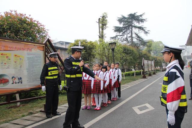 1685782683601216.jpg 下载 (23).jpg