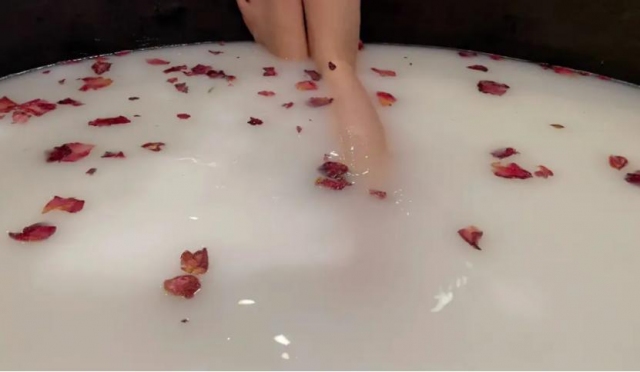 牛奶浴用什么牛奶最好？牛奶浴的危害