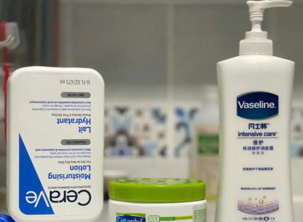 用完磨砂膏后一定要用身体乳吗 磨砂膏和身体乳的介绍